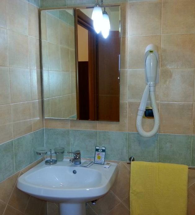 Hotel Eliseo فيوجّي المظهر الخارجي الصورة