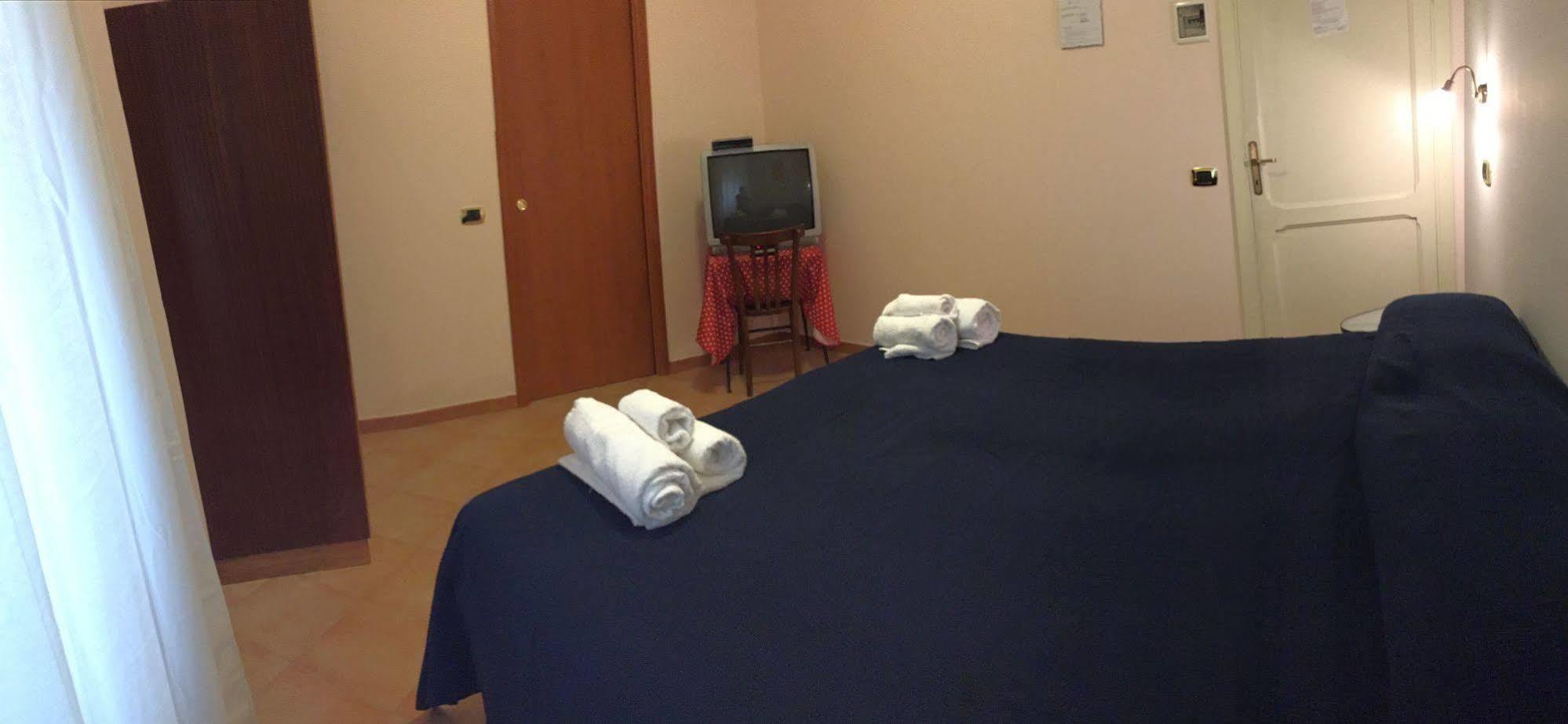 Hotel Eliseo فيوجّي المظهر الخارجي الصورة