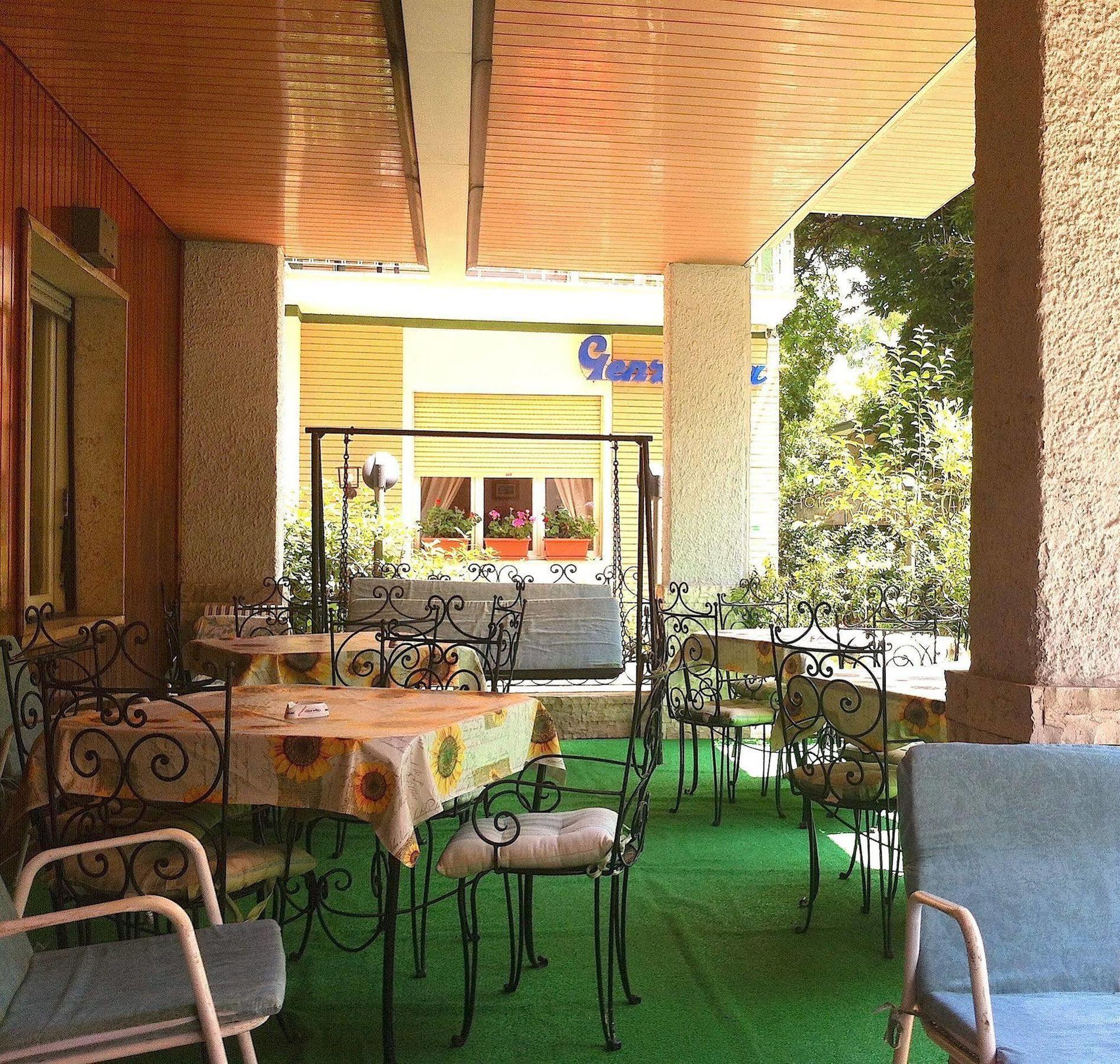 Hotel Eliseo فيوجّي المظهر الخارجي الصورة